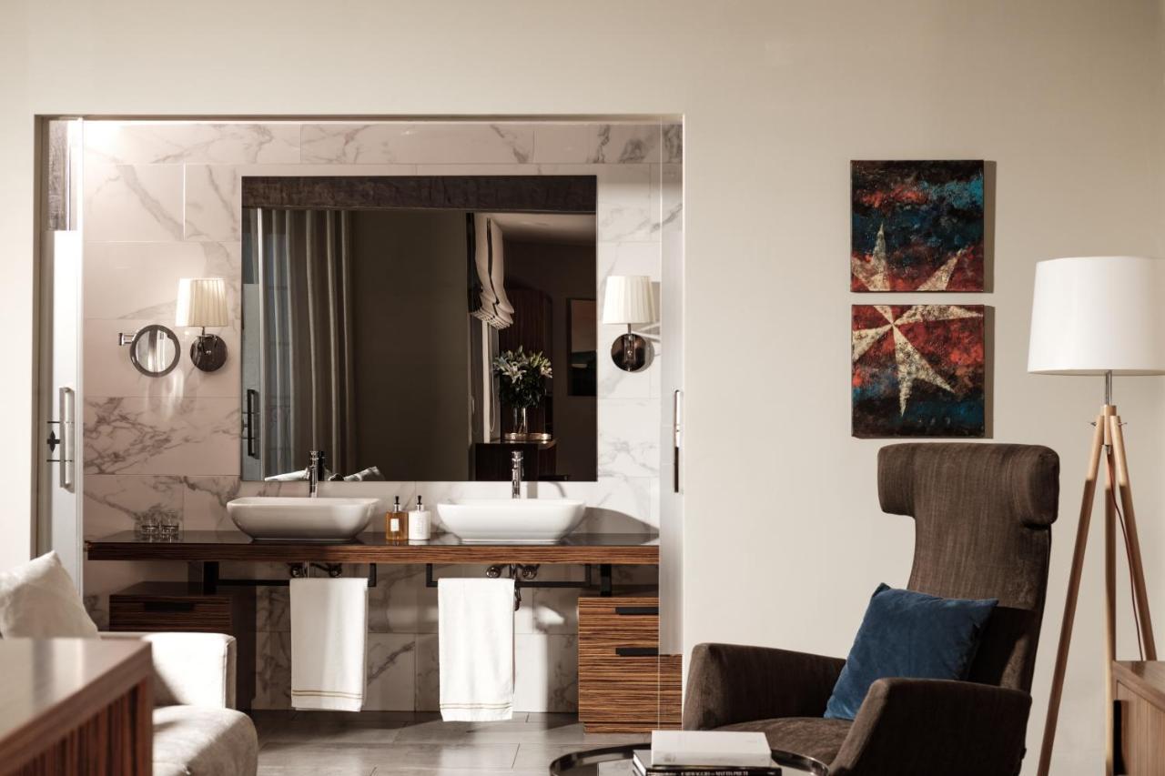 1926 Le Parisot Boutique Suites Валета Екстериор снимка